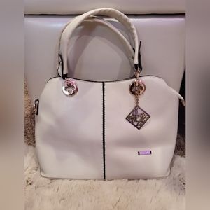Y2k purse (white with gold detailing)